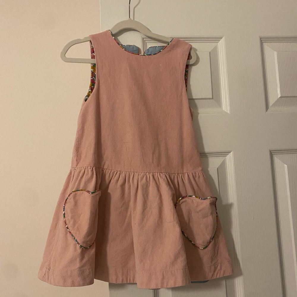 Girls boden mini boden pink corduroy jumper dress heart Valentine’s Day 5/6